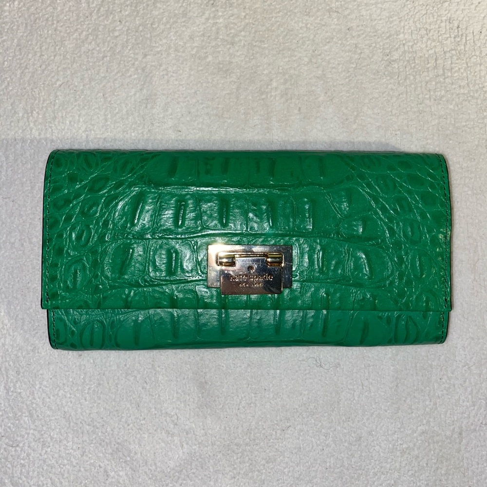 Green Kate Spade wallet